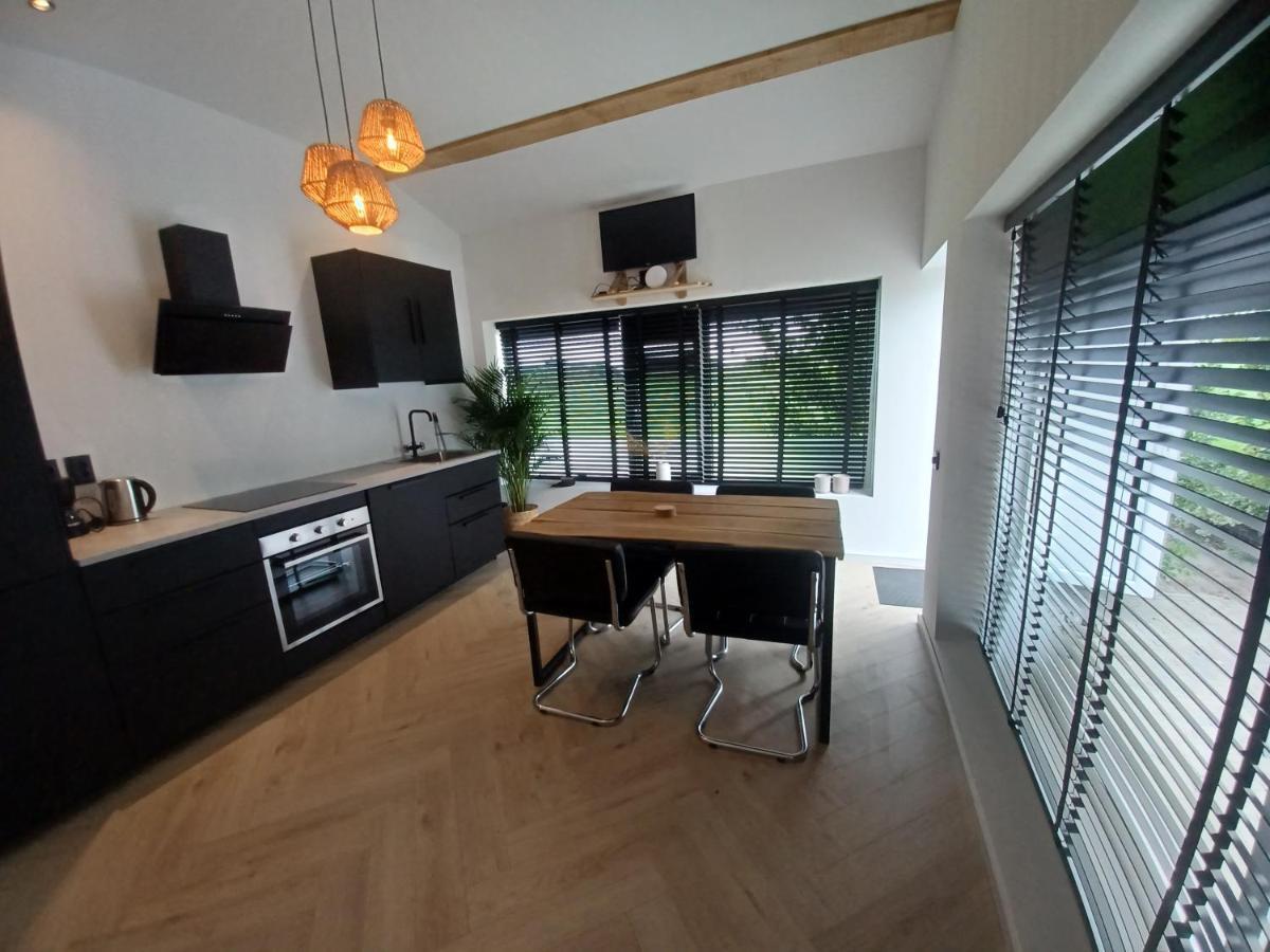 יוליאנאדורפ Villa The Tulip Julia מראה חיצוני תמונה